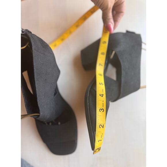 Eileen Fisher black Ann Tumbled Nubuck Leather Crisscross Zip Sandals size 8.5 - Picture 10 of 12